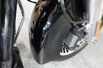 2011 Harley-Davidson Road Glide Ultra   - Photo 11 - Kingman, KS 67068