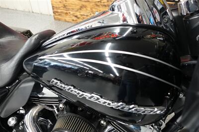 2011 Harley-Davidson Road Glide Ultra   - Photo 17 - Kingman, KS 67068