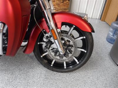 2020 Indian Roadmaster Dark Horse Ruby Smoke   - Photo 9 - Kingman, KS 67068