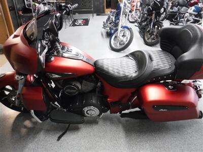 2020 Indian Roadmaster Dark Horse Ruby Smoke   - Photo 5 - Kingman, KS 67068