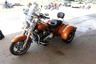 2015 Harley-Davidson Freewheeler - Photo 4 - Kingman, KS 67068