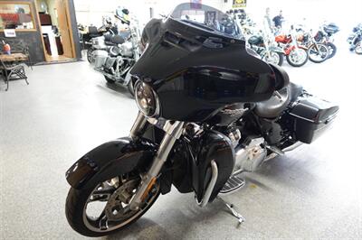 2018 Harley-Davidson Street Glide   - Photo 4 - Kingman, KS 67068