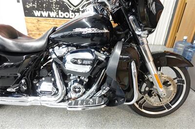 2018 Harley-Davidson Street Glide   - Photo 10 - Kingman, KS 67068