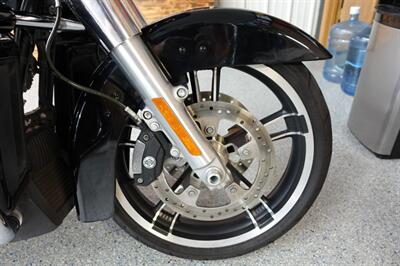 2018 Harley-Davidson Street Glide   - Photo 12 - Kingman, KS 67068