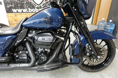 2019 Harley-Davidson Street Glide Special   - Photo 10 - Kingman, KS 67068