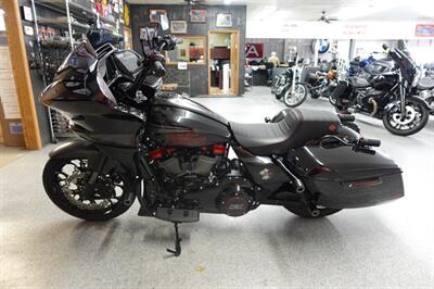 2024 Harley-Davidson Road Glide CVO ST   - Photo 5 - Kingman, KS 67068