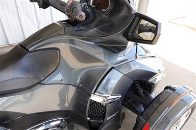 2019 Can Am Spyder RT Limited SE6  Chrome - Photo 13 - Kingman, KS 67068