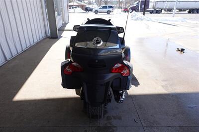 2019 Can Am Spyder RT Limited SE6  Chrome - Photo 7 - Kingman, KS 67068