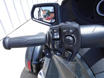 2019 Can Am Spyder RT Limited SE6  Chrome - Photo 11 - Kingman, KS 67068