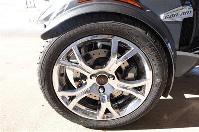 2019 Can Am Spyder RT Limited SE6  Chrome - Photo 27 - Kingman, KS 67068