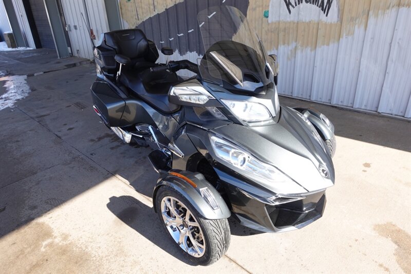 2019 Can Am Spyder RT Limited SE6  Chrome