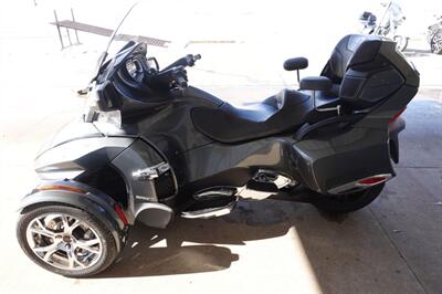 2019 Can Am Spyder RT Limited SE6  Chrome - Photo 5 - Kingman, KS 67068