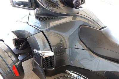 2019 Can Am Spyder RT Limited SE6  Chrome - Photo 24 - Kingman, KS 67068