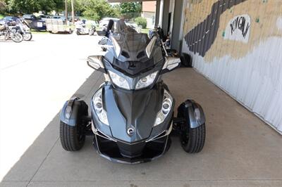 2019 Can Am Spyder RT Limited SE6  Chrome - Photo 3 - Kingman, KS 67068