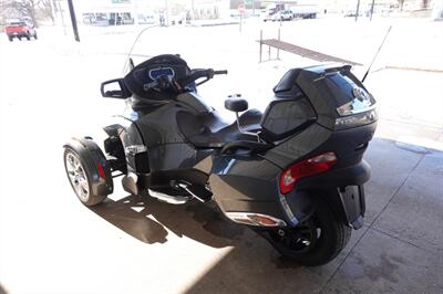 2019 Can Am Spyder RT Limited SE6  Chrome - Photo 6 - Kingman, KS 67068