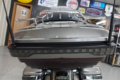 2015 Harley-Davidson CVO Limited   - Photo 31 - Kingman, KS 67068