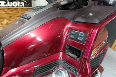 1995 Honda Gold Wing 1500 SE   - Photo 18 - Kingman, KS 67068