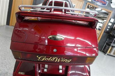1995 Honda Gold Wing 1500 SE   - Photo 43 - Kingman, KS 67068