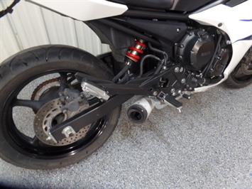 2009 Yamaha FZ 6  R - Photo 5 - Kingman, KS 67068