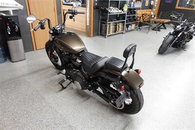 2020 Harley-Davidson Street Bob   - Photo 6 - Kingman, KS 67068