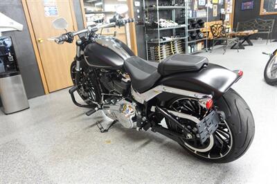 2023 Harley-Davidson Breakout - Photo 6 - Kingman, KS 67068