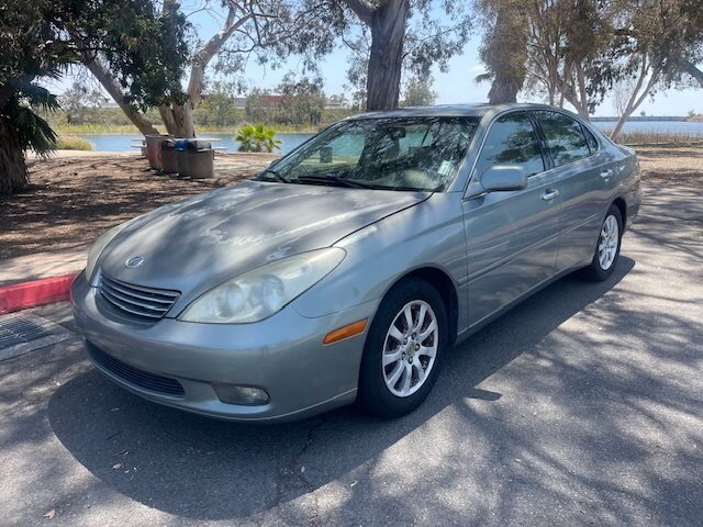 2004 Lexus ES  
