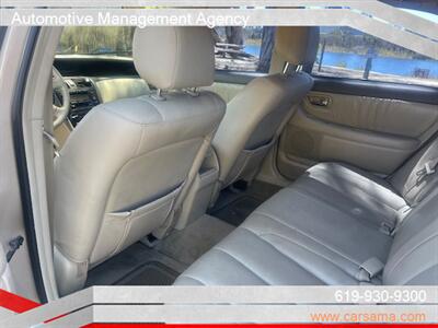 2000 Toyota Avalon XLS   - Photo 13 - San Diego, CA 91942