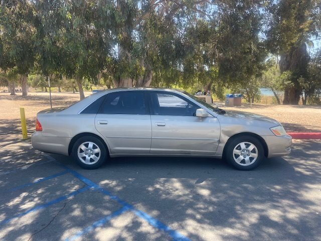 2000 Toyota Avalon XLS  
