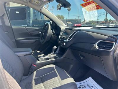 2021 Chevrolet Equinox LT   - Photo 21 - Riverside, CA 92508