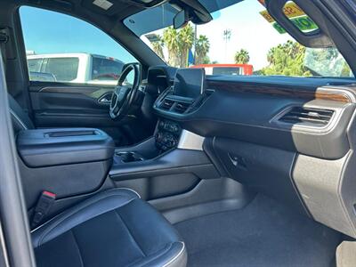 2022 Chevrolet Suburban Premier   - Photo 19 - Riverside, CA 92508