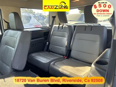 2019 Ford Flex SEL   - Photo 24 - Riverside, CA 92508