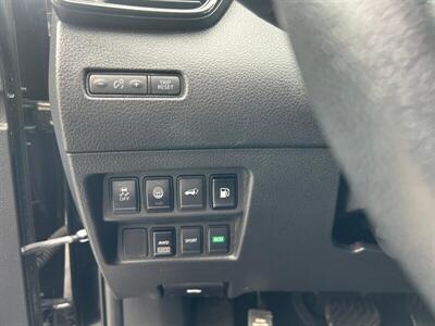 2020 Nissan Pathfinder SV   - Photo 32 - Riverside, CA 92508