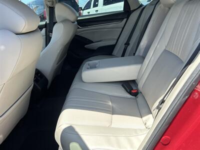 2018 Honda Accord Touring   - Photo 18 - Riverside, CA 92508