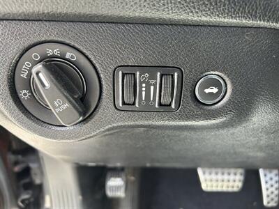 2017 Dodge Challenger SXT Plus   - Photo 60 - Riverside, CA 92508