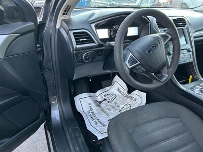 2018 Ford Fusion SE   - Photo 17 - Riverside, CA 92508