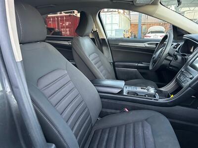 2018 Ford Fusion SE   - Photo 11 - Riverside, CA 92508