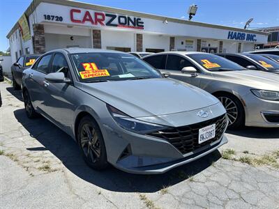 2021 Hyundai ELANTRA SEL   - Photo 2 - Riverside, CA 92508