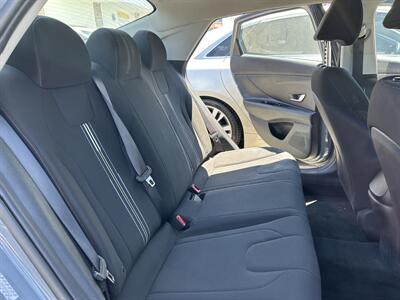 2021 Hyundai ELANTRA SEL   - Photo 12 - Riverside, CA 92508
