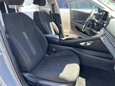 2021 Hyundai ELANTRA SEL   - Photo 9 - Riverside, CA 92508