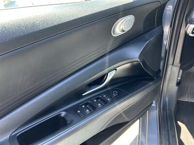 2021 Hyundai ELANTRA SEL   - Photo 20 - Riverside, CA 92508