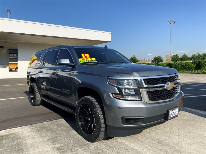 2019 Chevrolet Suburban LT - Photo 1 - Riverside, CA 92508