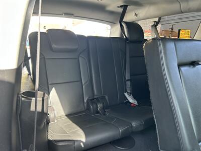 2019 Chevrolet Suburban LT   - Photo 11 - Riverside, CA 92508