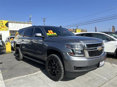 2019 Chevrolet Suburban LT   - Photo 5 - Riverside, CA 92508
