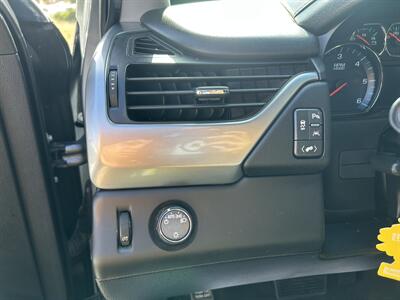2019 Chevrolet Suburban LT   - Photo 26 - Riverside, CA 92508