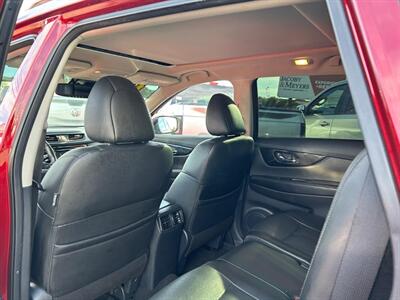 2019 Nissan Rogue SL   - Photo 36 - Riverside, CA 92508