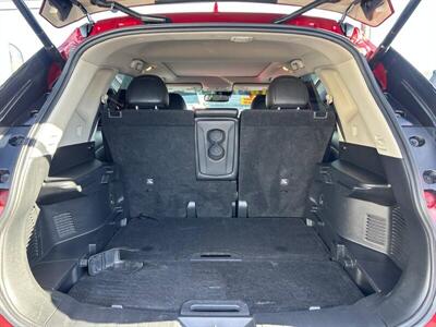 2019 Nissan Rogue SL   - Photo 73 - Riverside, CA 92508
