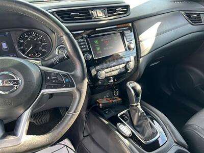 2019 Nissan Rogue SL   - Photo 17 - Riverside, CA 92508