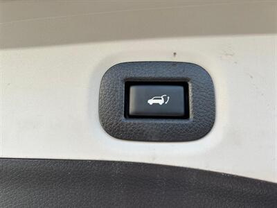 2019 Nissan Rogue SL   - Photo 27 - Riverside, CA 92508