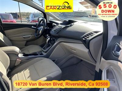 2015 Ford C-MAX Hybrid SE   - Photo 15 - Riverside, CA 92508