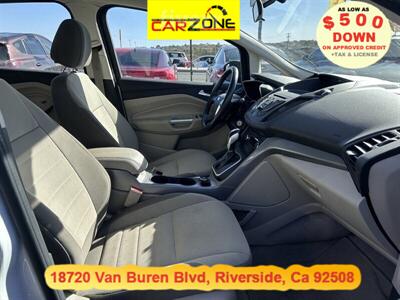 2015 Ford C-MAX Hybrid SE   - Photo 38 - Riverside, CA 92508